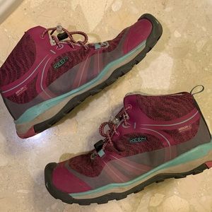 Girls Keen Hiking Boots